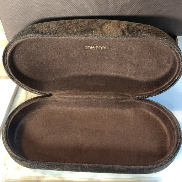 Tom Ford Brown Velvet Sunglasses Hard Case w Cloth and Box - Picture 3 of 14